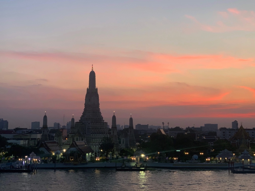 Wat Arun at dusk